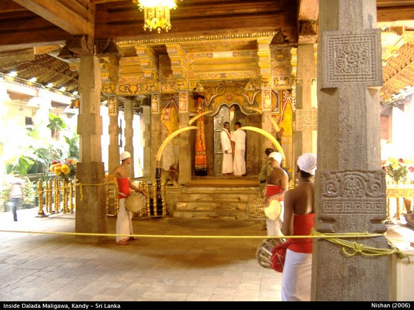 Danh lam Cổ Tự Dalada Maligawa Quốc bảo Sri Lanka