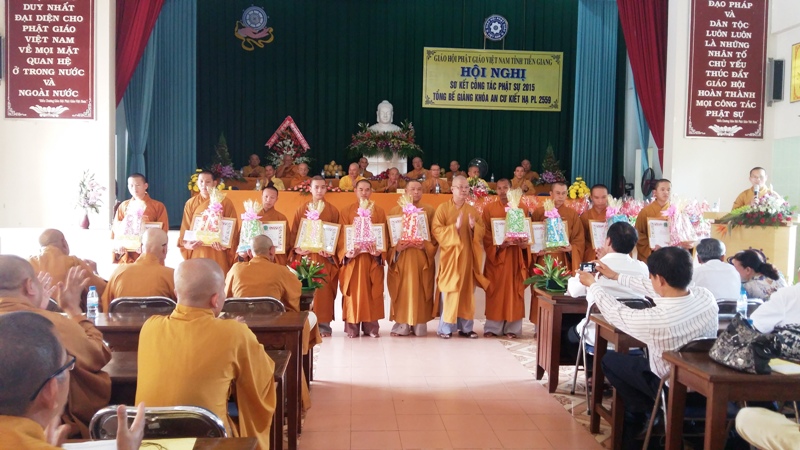 Tiền Giang: Hội nghị Sơ Kết Công Tác Phật Sự năm 2015 và Tổng Bế Giảng Khóa An Cư Kiết Hạ PL. 2559.