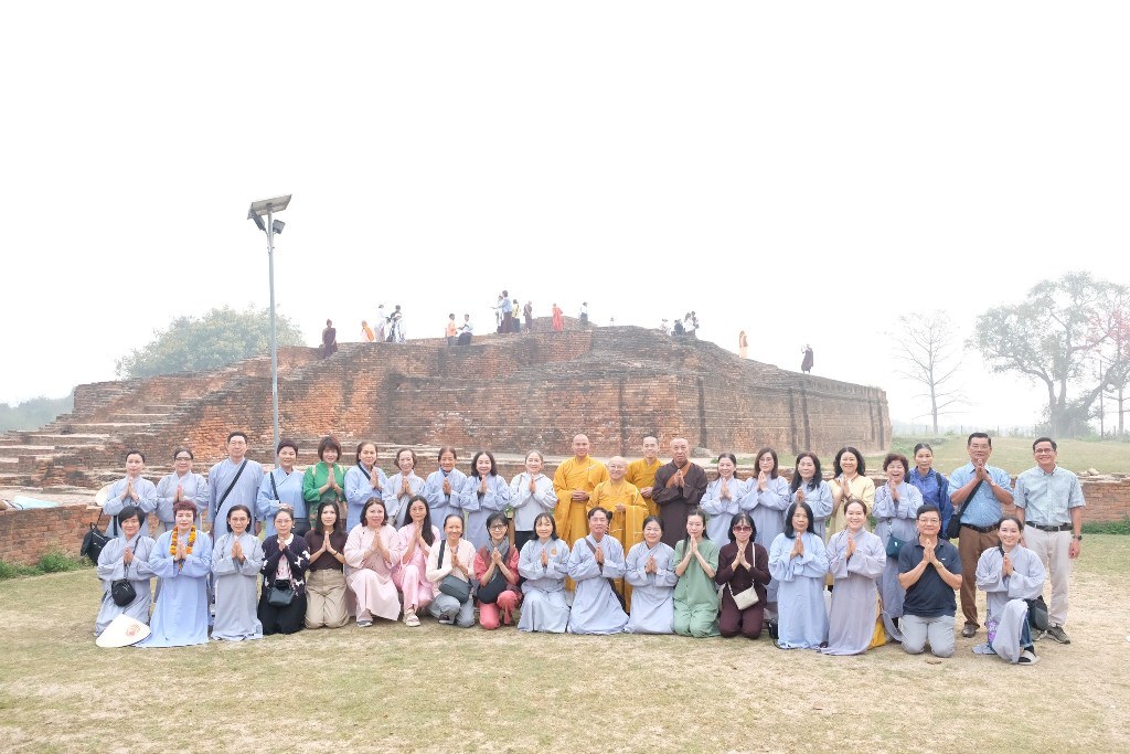 HÀNH TRÌNH THEO DẤU CHÂN PHẬT