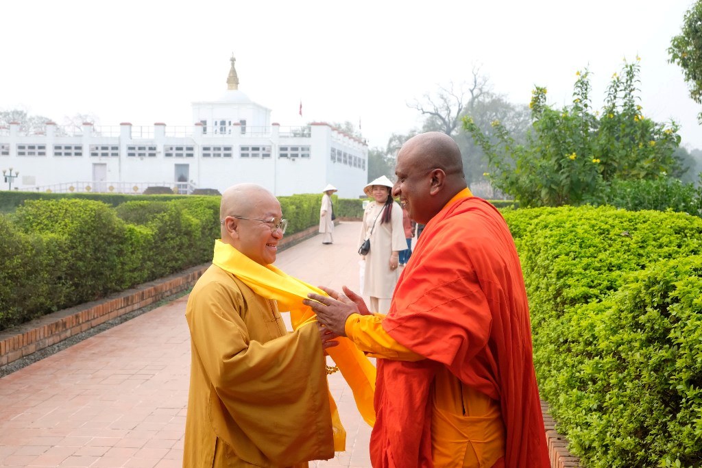 HÀNH TRÌNH THEO DẤU CHÂN PHẬT