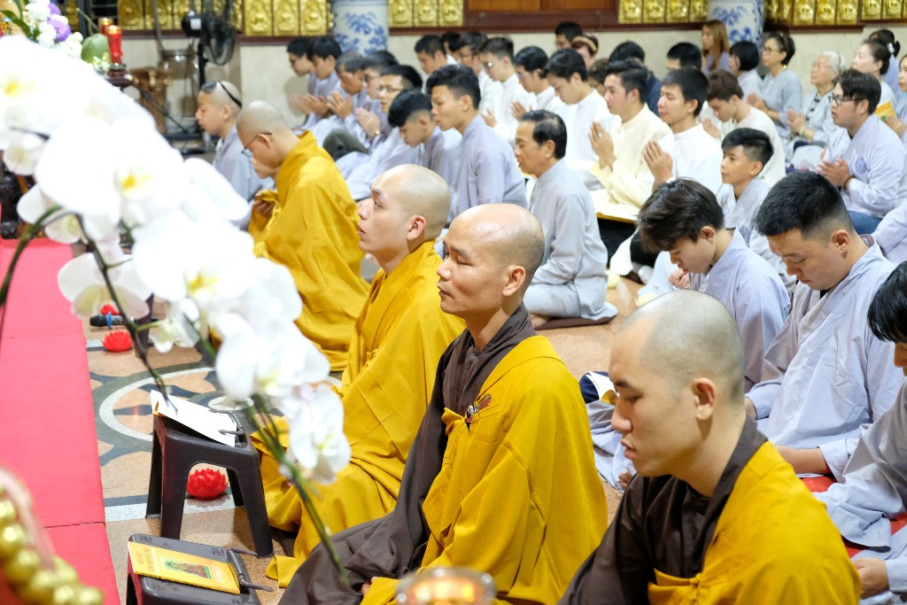 CHÙA GIÁC NGỘ: TRANG NGHIÊM LỄ TƯỞNG NIỆM NGÀY ĐỨC PHẬT XUẤT GIA (MÙNG 8 THÁNG 2 ÂL)