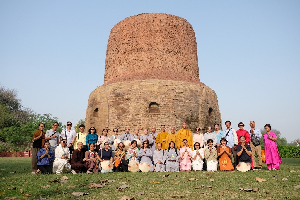 HÀNH TRÌNH THEO DẤU CHÂN PHẬT