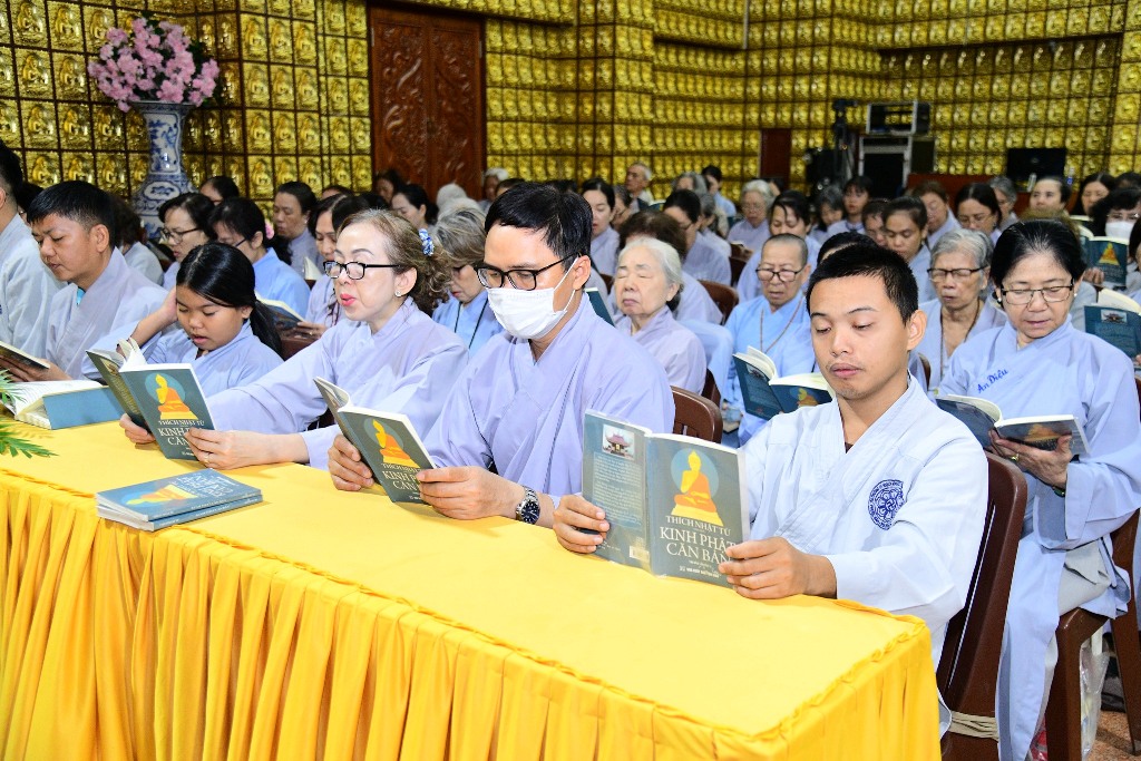 TP.HCM: Thượng tọa Thích Quang Thạnh giảng “Tu trong từng niệm” tại Khóa tu Ngày An Lạc chùa Giác Ngộ 