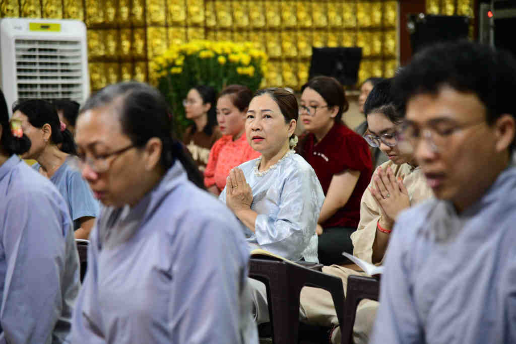 Rằm Tháng Giêng – Khai Mở Ngày Mới Bằng Thời Kinh Dược Sư