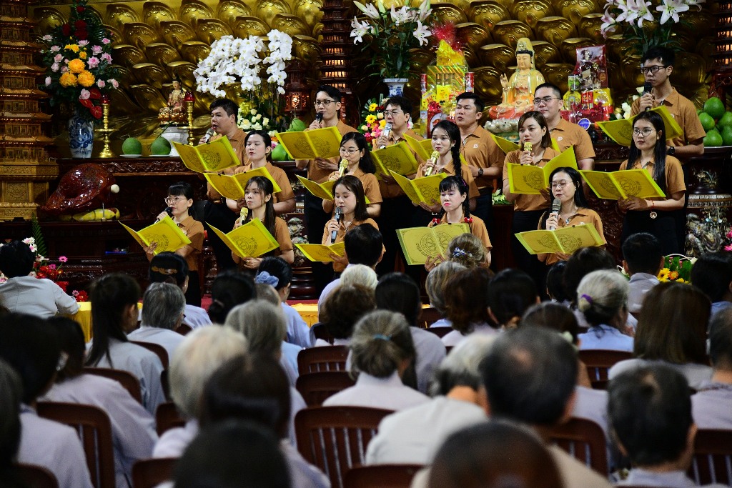 TP.HCM: Thượng tọa Thích Quang Thạnh giảng “Tu trong từng niệm” tại Khóa tu Ngày An Lạc chùa Giác Ngộ 