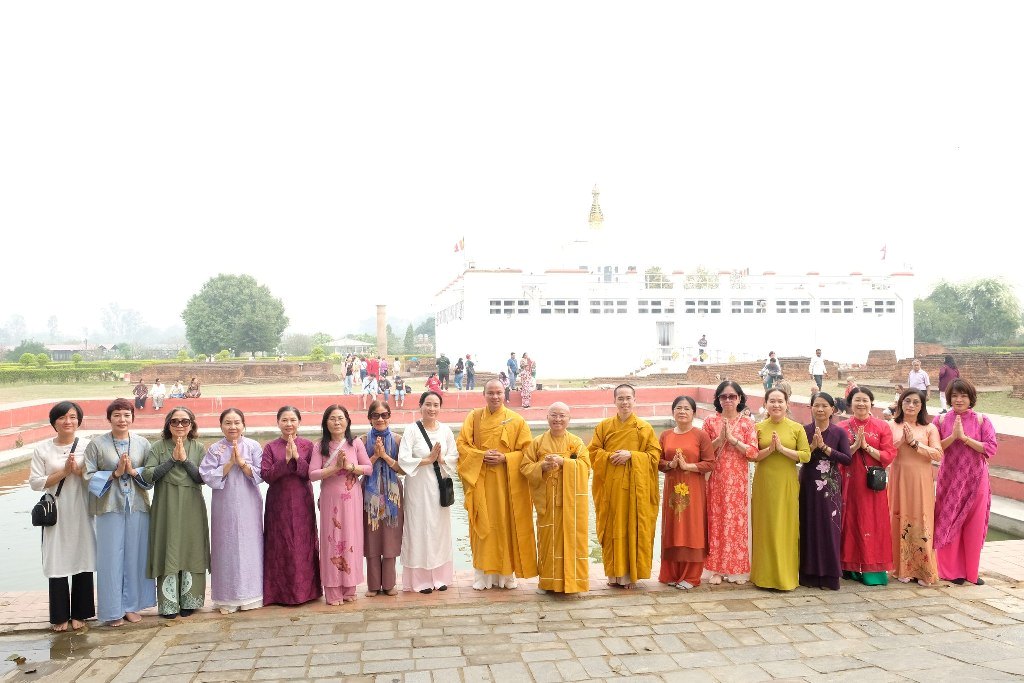 HÀNH TRÌNH THEO DẤU CHÂN PHẬT