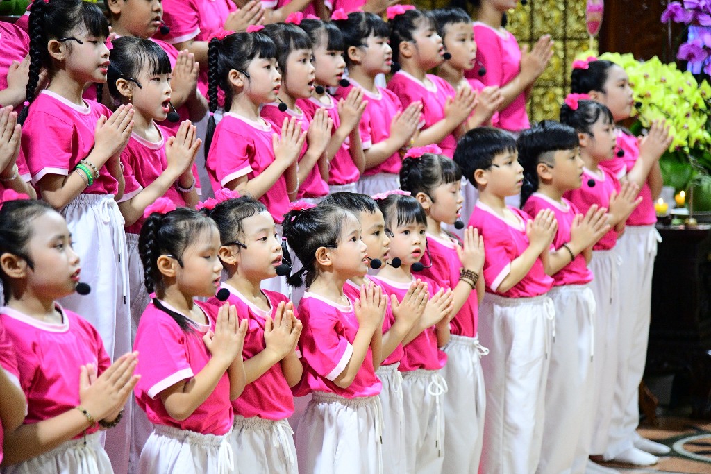 LỄ TƯỞNG NIỆM ĐỨC PHẬT NHẬP NIẾT-BÀN VÀ MỪNG NGÀY TIẾP NỐI LẦN THỨ 58 CỦA SƯ PHỤ THÍCH NHẬT TỪ: THẮP SÁNG TINH THẦN TRI ÂN VÀ TIẾP NỐI CHÁNH PHÁP