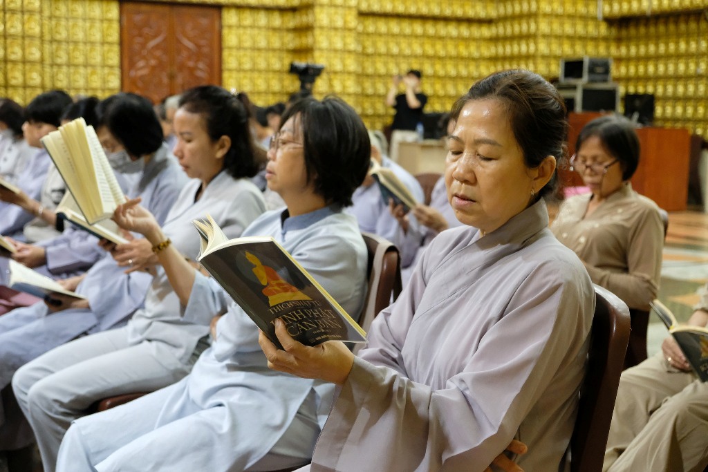 CHIỀU AN LẠC LẮNG SÂU: PHÁP THOẠI CHUYỂN HÓA NỘI TÂM TỪ ĐẠI ĐỨC THÍCH NGỘ TOÀN