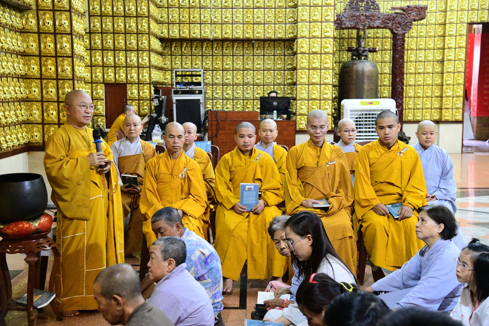 CHÙA GIÁC NGỘ: TRANG NGHIÊM LỄ TƯỞNG NIỆM CỤ ÔNG TRẦN NGỌC ANH - THÂN SINH CỦA TT. THÍCH NHẬT TỪ