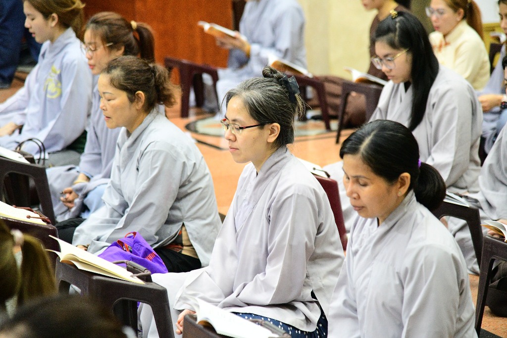 ĐÊM SÁM HỐI – TRỞ VỀ LẮNG NGHE CHÍNH MÌNH TẠI CHÙA GIÁC NGỘ