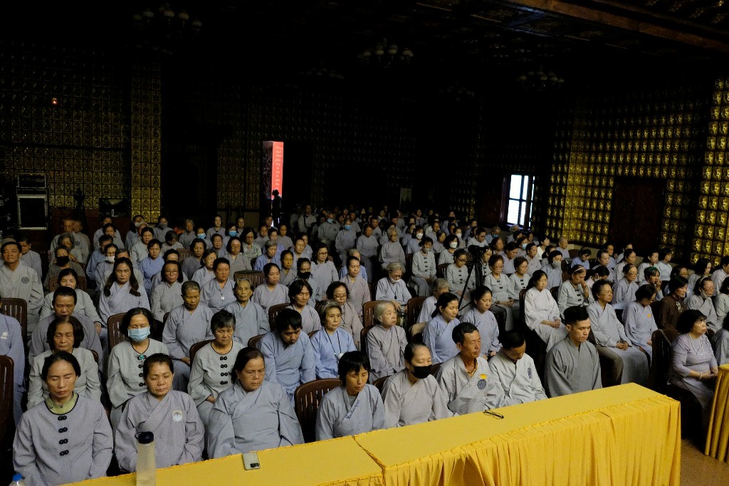 LÀM CHỦ CẢM XÚC – CHÌA KHÓA AN LẠC GIỮA ĐỜI SỐNG HIỆN ĐẠI