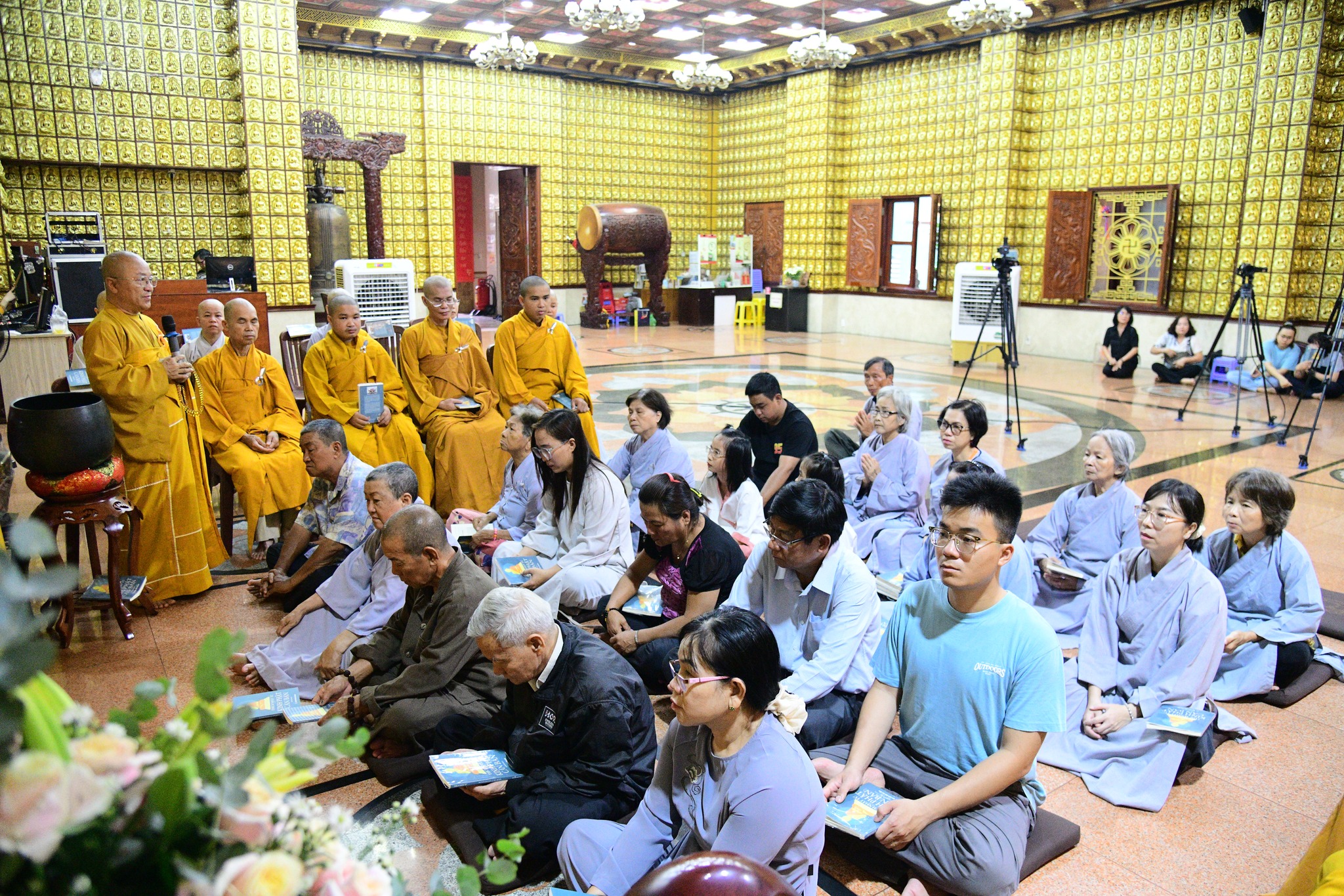 CHÙA GIÁC NGỘ: TRANG NGHIÊM LỄ TƯỞNG NIỆM CỤ ÔNG TRẦN NGỌC ANH - THÂN SINH CỦA TT. THÍCH NHẬT TỪ