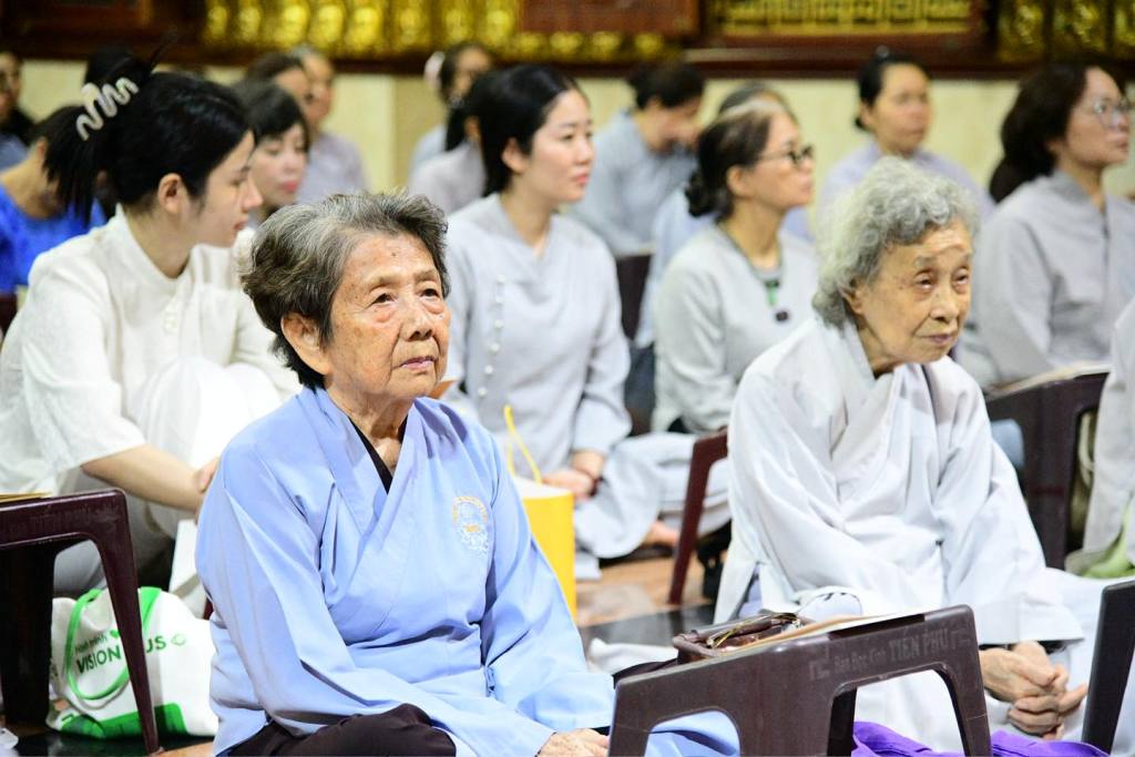 THÔNG ĐIỆP SÂU SẮC TỪ BUỔI SÁM HỐI TẠI CHÙA GIÁC NGỘ: BỐN CÁI NHÌN VỀ MỘT CẢNH - CẨN THẬN TRONG TIẾP NHẬN THÔNG TIN