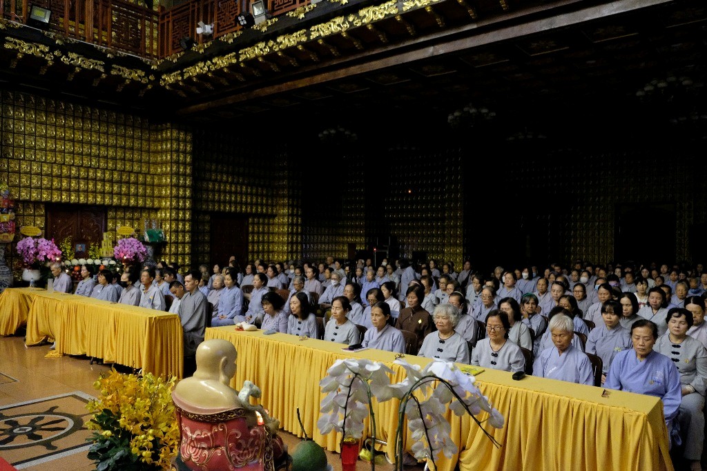 LÀM CHỦ CẢM XÚC – CHÌA KHÓA AN LẠC GIỮA ĐỜI SỐNG HIỆN ĐẠI