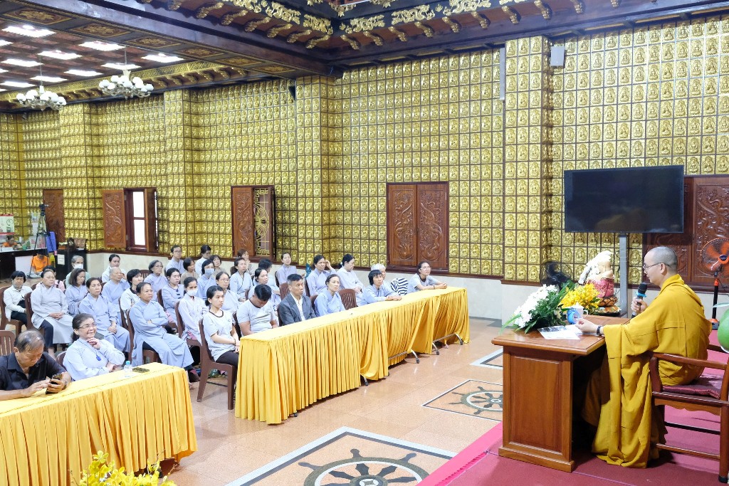 CHIỀU AN LẠC LẮNG SÂU: PHÁP THOẠI CHUYỂN HÓA NỘI TÂM TỪ ĐẠI ĐỨC THÍCH NGỘ TOÀN