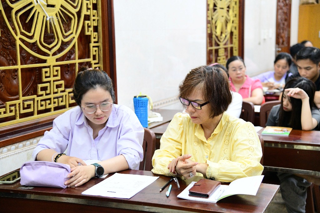 KHAI GIẢNG LỚP TIẾNG ANH GIAO TIẾP TẠI CHÙA GIÁC NGỘ