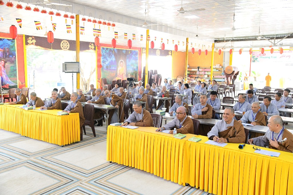 BUÔNG BỎ ĐỂ ĐƯỢC BÌNH AN