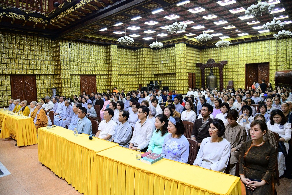 LỄ TƯỞNG NIỆM ĐỨC PHẬT NHẬP NIẾT-BÀN VÀ MỪNG NGÀY TIẾP NỐI LẦN THỨ 58 CỦA SƯ PHỤ THÍCH NHẬT TỪ: THẮP SÁNG TINH THẦN TRI ÂN VÀ TIẾP NỐI CHÁNH PHÁP