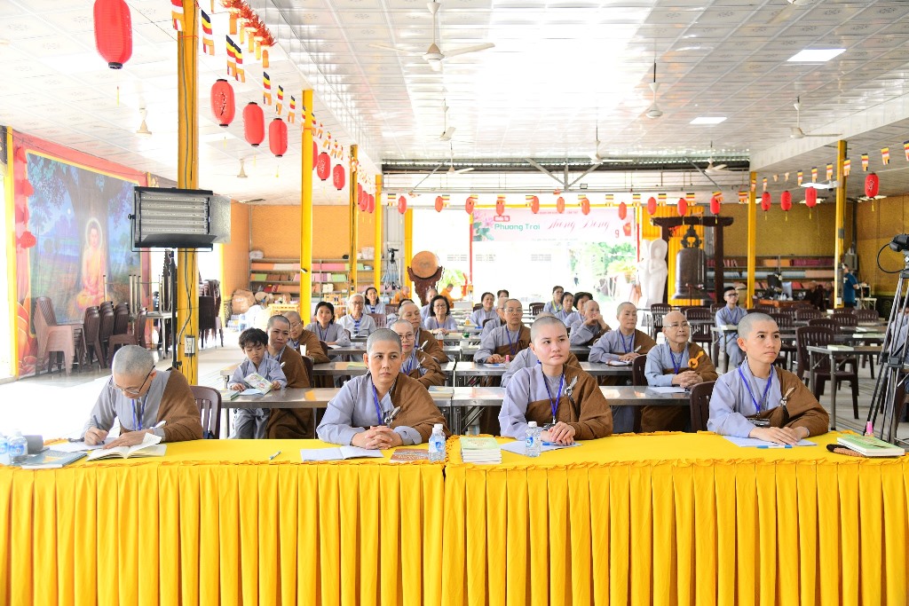 BUÔNG BỎ ĐỂ ĐƯỢC BÌNH AN