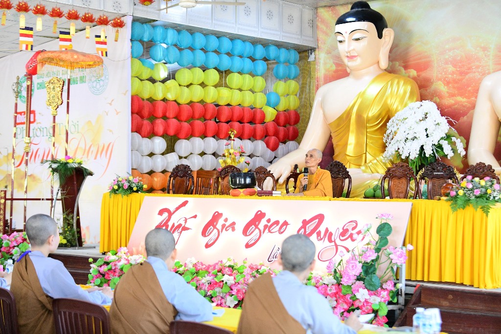 CHUYỂN HÓA THAM ÁI – MỞ LỐI AN NHIÊN GIỮA DÒNG ĐỜI