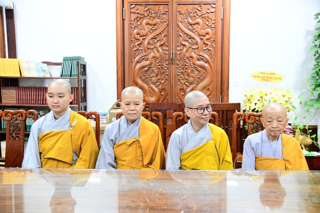 NI CHÚNG TU VIỆN LONG HƯNG KHÁNH TUẾ MỪNG NGÀY TIẾP NỐI LẦN THỨ 58 CỦA THẦY NHẬT TỪ