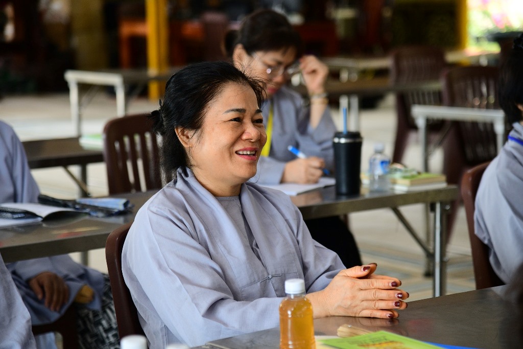 BUÔNG BỎ ĐỂ ĐƯỢC BÌNH AN