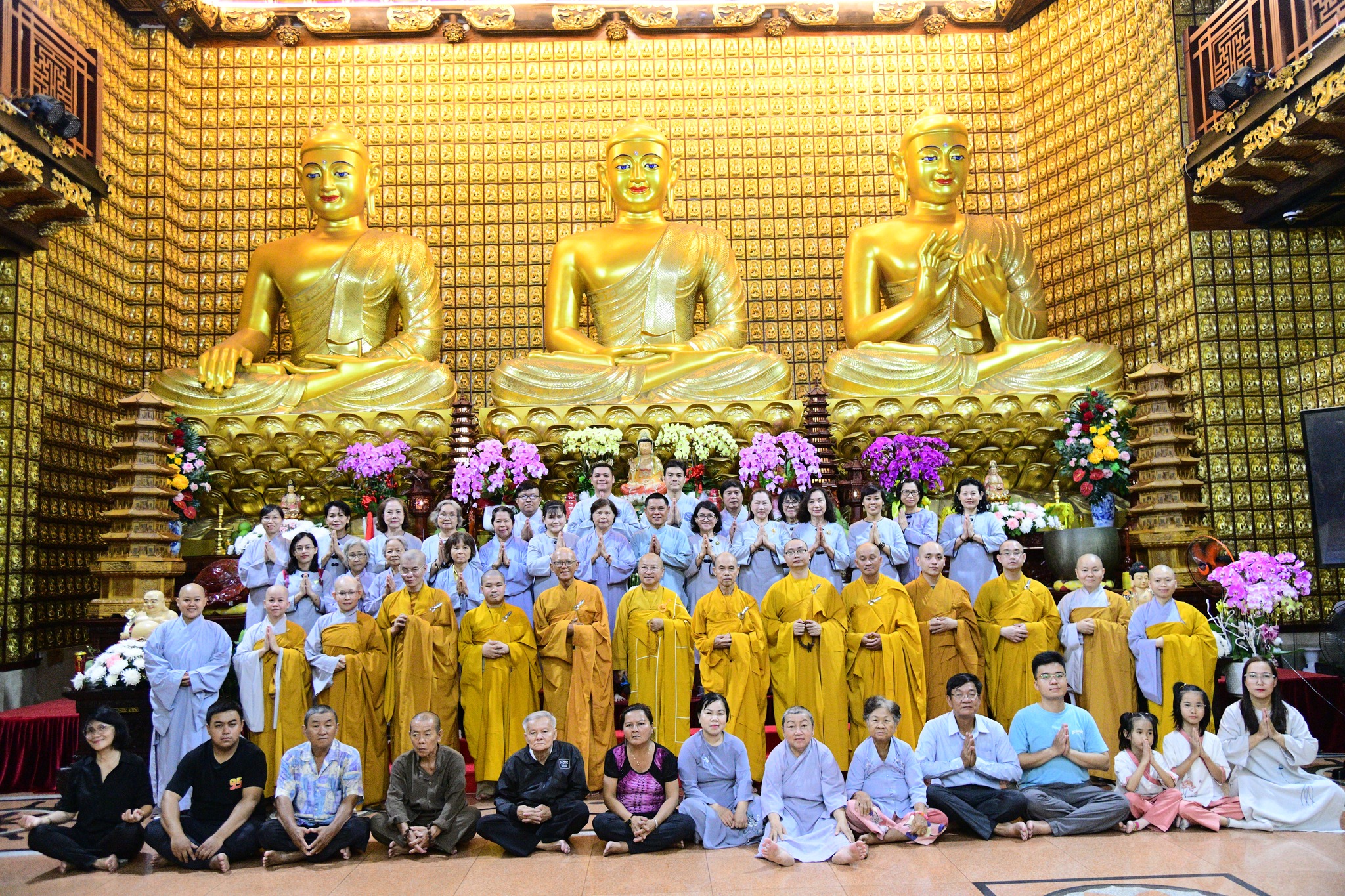 CHÙA GIÁC NGỘ: TRANG NGHIÊM LỄ TƯỞNG NIỆM CỤ ÔNG TRẦN NGỌC ANH - THÂN SINH CỦA TT. THÍCH NHẬT TỪ