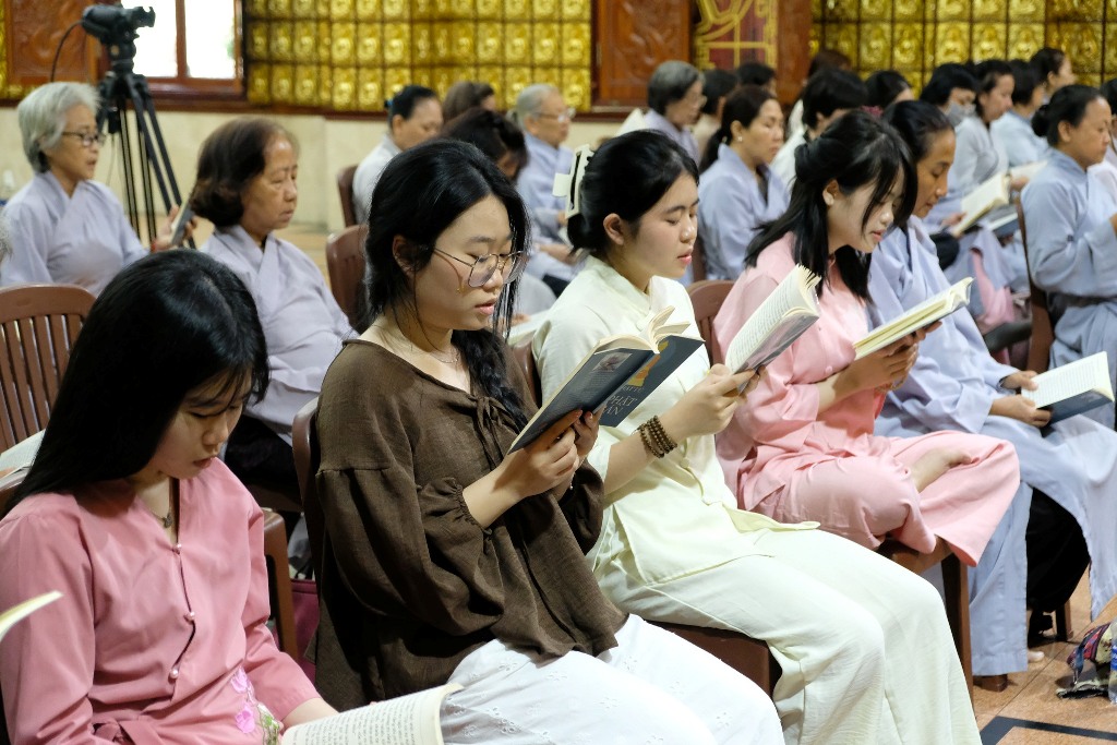 CHIỀU AN LẠC LẮNG SÂU: PHÁP THOẠI CHUYỂN HÓA NỘI TÂM TỪ ĐẠI ĐỨC THÍCH NGỘ TOÀN