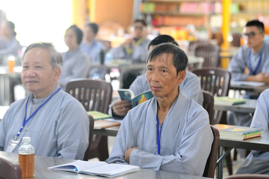 BUÔNG BỎ ĐỂ ĐƯỢC BÌNH AN