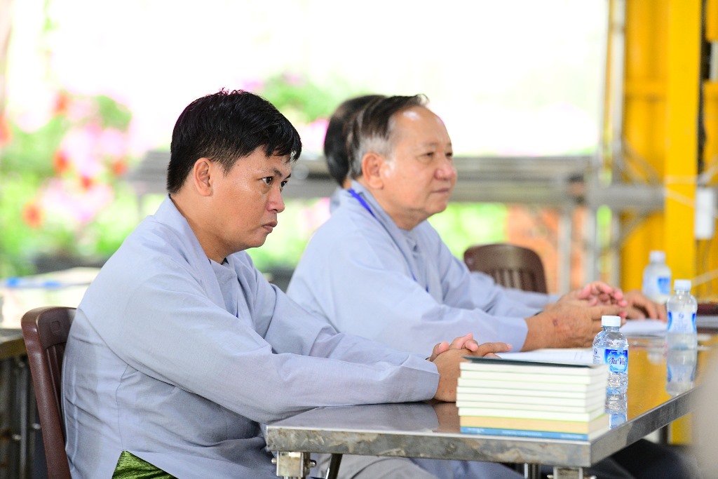 NUÔI DƯỠNG ĐẠO TÂM – SOI SÁNG CHÍNH MÌNH