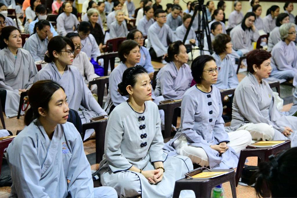 THÔNG ĐIỆP SÂU SẮC TỪ BUỔI SÁM HỐI TẠI CHÙA GIÁC NGỘ: BỐN CÁI NHÌN VỀ MỘT CẢNH - CẨN THẬN TRONG TIẾP NHẬN THÔNG TIN