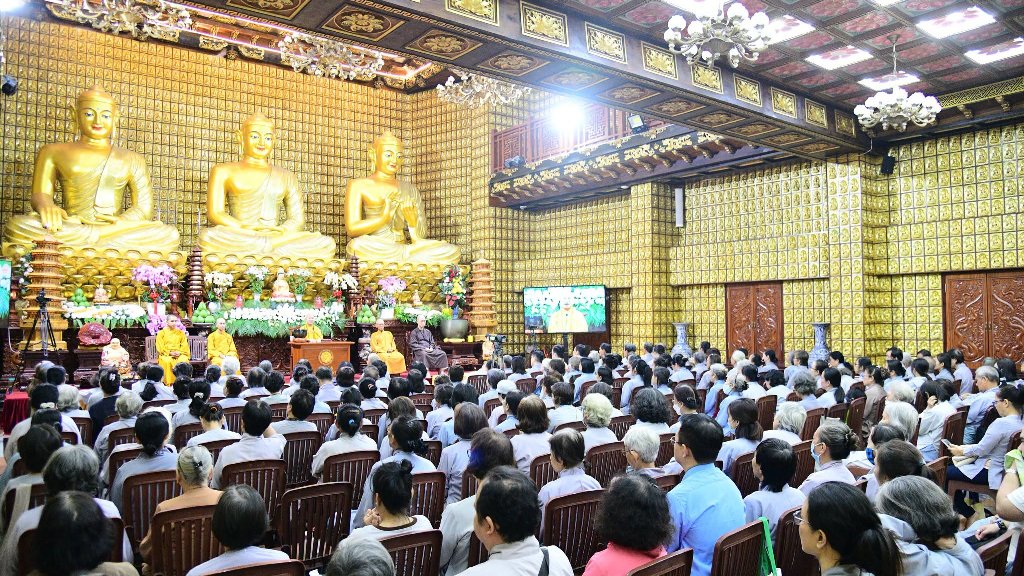 KHÓA TU NGÀY AN LẠC 19/04/2026: “KHÔNG TRỐN CHẠY, KHÔNG SỢ HÃI” – ĐI TỪ TRÍ TUỆ ĐẾN BÌNH AN NỘI TÂM