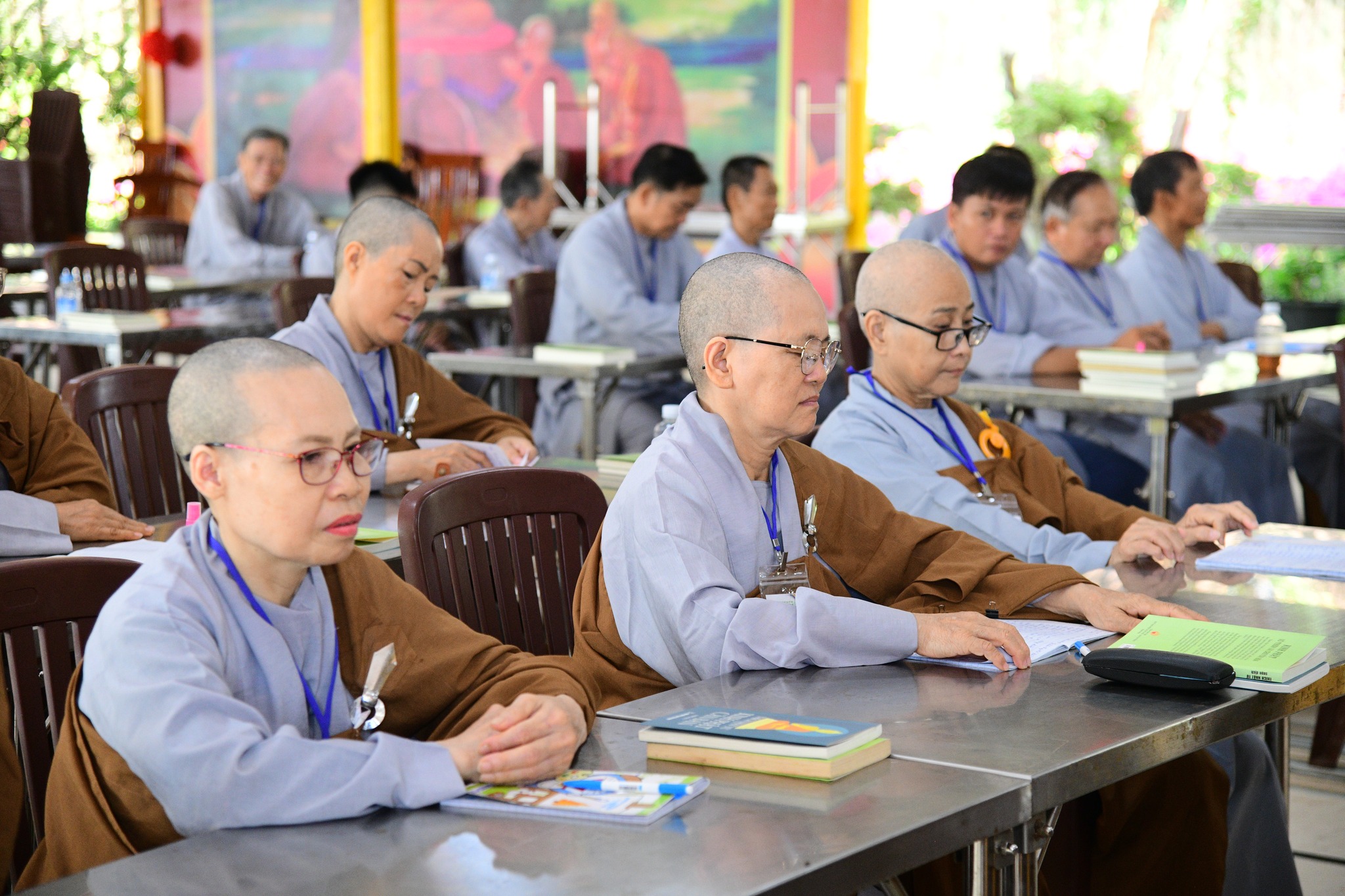 Ý NGHĨA THONG DONG – LẮNG NGHE VÀ THỰC TẬP ĐỂ SỐNG AN NHIÊN GIỮA CUỘC ĐỜI