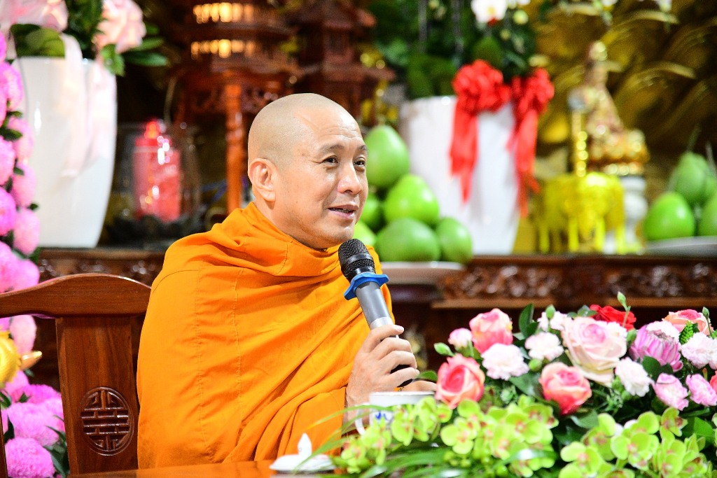 THẮP SÁNG TINH THẦN TRUNG ĐẠO TRONG MÙA PHẬT ĐẢN 