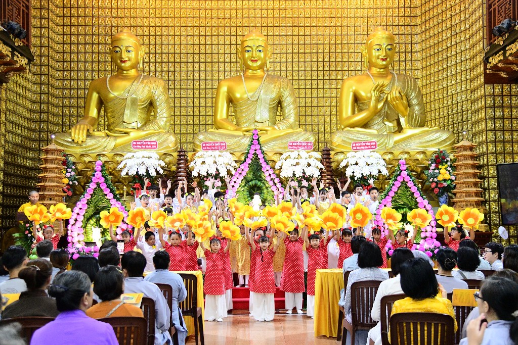 ĐẠI LỄ PHẬT ĐẢN 2026 TẠI CHÙA GIÁC NGỘ: THẮP SÁNG THÔNG ĐIỆP HÒA BÌNH VÀ TỪ BI