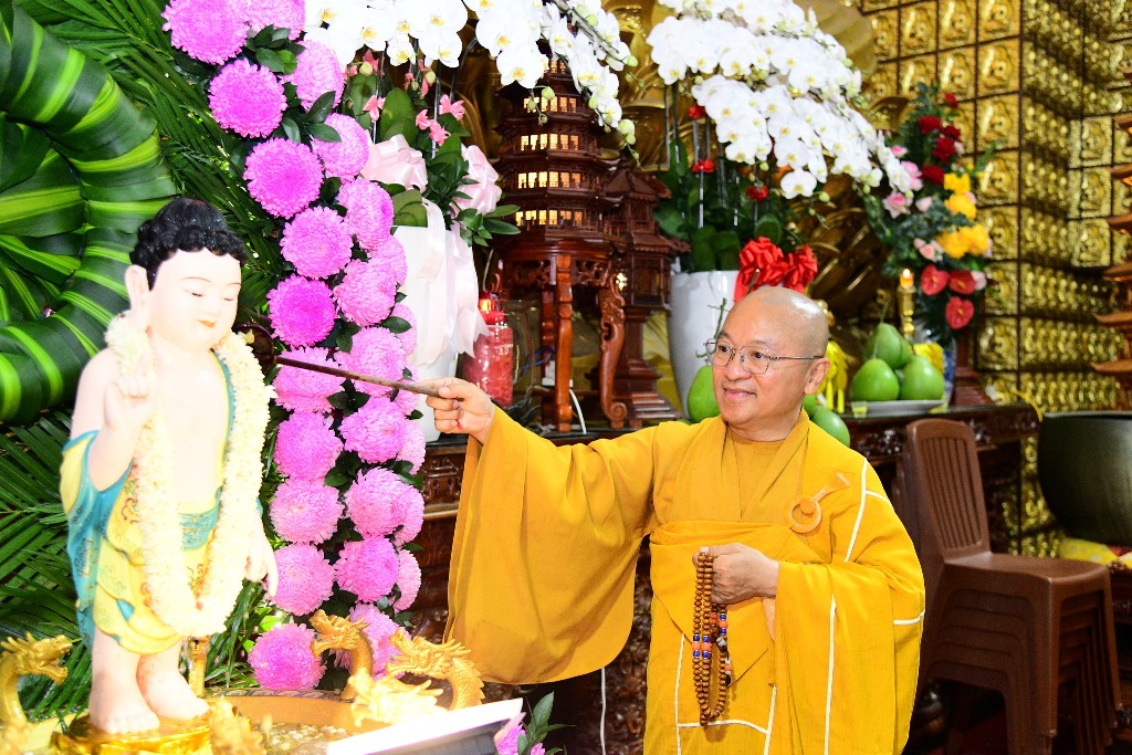 ĐẠI LỄ PHẬT ĐẢN 2026 TẠI CHÙA GIÁC NGỘ: THẮP SÁNG THÔNG ĐIỆP HÒA BÌNH VÀ TỪ BI