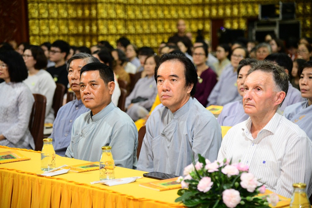 ĐẠI LỄ PHẬT ĐẢN 2026 TẠI CHÙA GIÁC NGỘ: THẮP SÁNG THÔNG ĐIỆP HÒA BÌNH VÀ TỪ BI