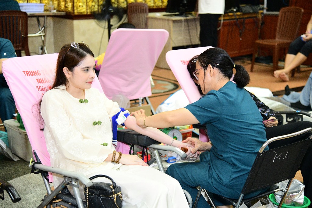 THẮP SÁNG HẠNH NGUYỆN ĐỘ SINH: CHÙA GIÁC NGỘ VÀ HÀNH TRÌNH KẾT NỐI NHỮNG TẤM LÒNG VÀNG