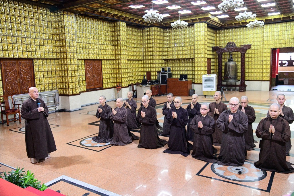 GIỮ VỮNG LÝ TƯỞNG XUẤT GIA: SƯ CHÚ NHẬT THIỆN SÁCH TẤN HÀNG SA-DI TRƯỚC THỀM THỌ GIỚI VÀ TU HỌC
