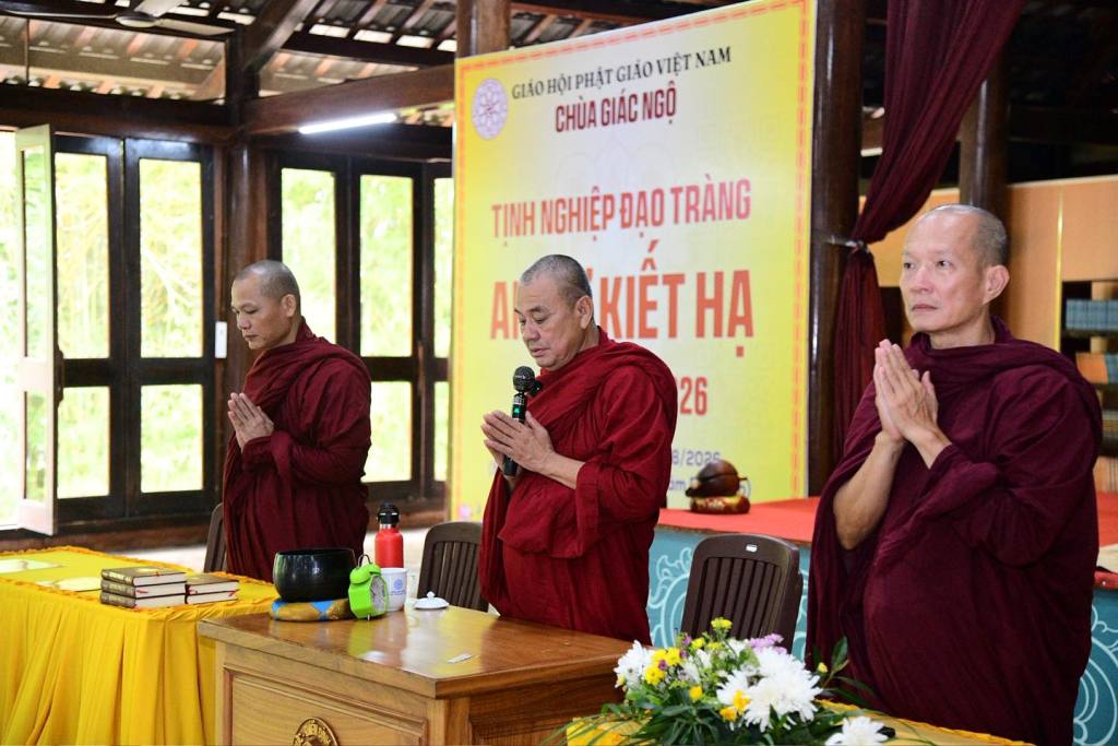 THỰC TẬP THIỀN QUÁN, BỒI ĐẮP BA-LA-MẬT TRONG MÙA AN CƯ