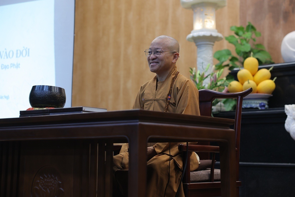 “TUỔI TRẺ – HÀNH TRANG VÀO ĐỜI”: TT. THÍCH NHẬT TỪ TRUYỀN CẢM HỨNG CHO TU SINH KHÓA TU MÙA HÈ CHÙA PHÁP BẢO (TP. ĐỒNG NAI)