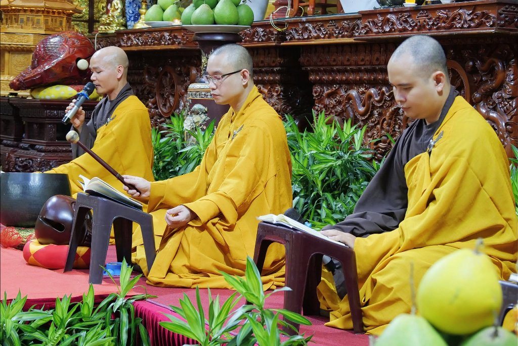 SƯ GIÁC NGUYÊN PHÁ VỠ LẦM TƯỞNG VỀ "NGHIỆP" TRƯỚC HƠN 600 HÀNH GIẢ