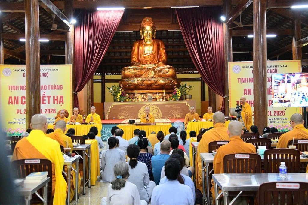 ĐẠO TRÀNG ĐẠO PHẬT NGÀY NAY CÚNG DƯỜNG TRAI TĂNG VÀ HỘ TRÌ AN CƯ TẠI CHÙA GIÁC NGỘ - ĐẤT ĐỎ (TP.HCM)