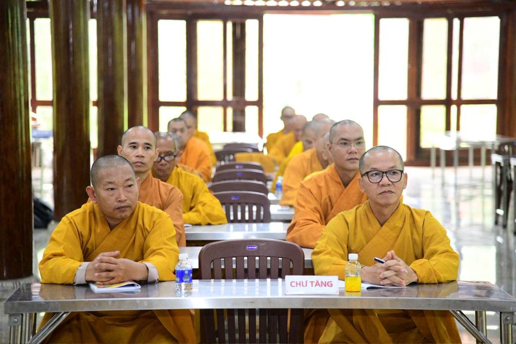 THỰC TẬP THIỀN QUÁN, BỒI ĐẮP BA-LA-MẬT TRONG MÙA AN CƯ