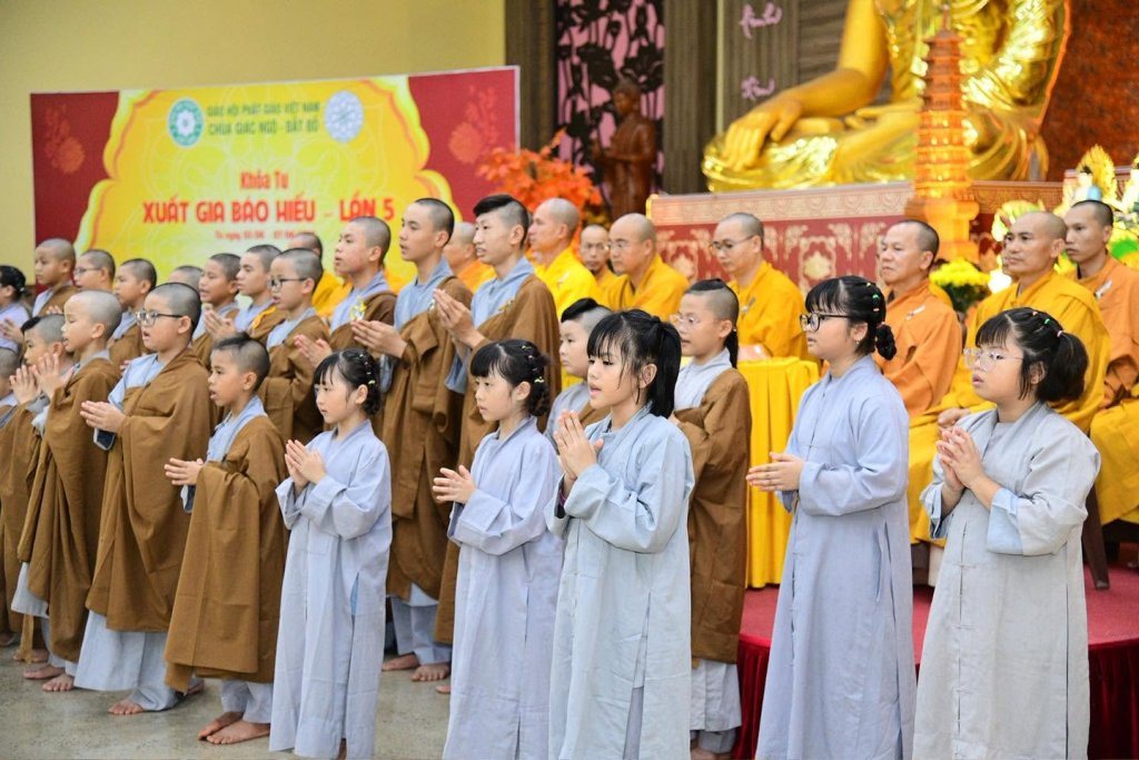 BẾ MẠC KHÓA TU XUẤT GIA BÁO HIẾU LẦN 5, KHÉP LẠI HÀNH TRÌNH TU HỌC Ý NGHĨA