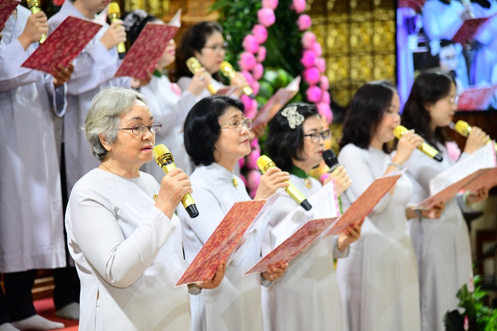 LAN TỎA THÔNG ĐIỆP HÒA BÌNH VÀ PHÁT TRIỂN BỀN VỮNG TỪ TUYÊN NGÔN VÔ TÍCH NHÂN MÙA PHẬT ĐẢN
