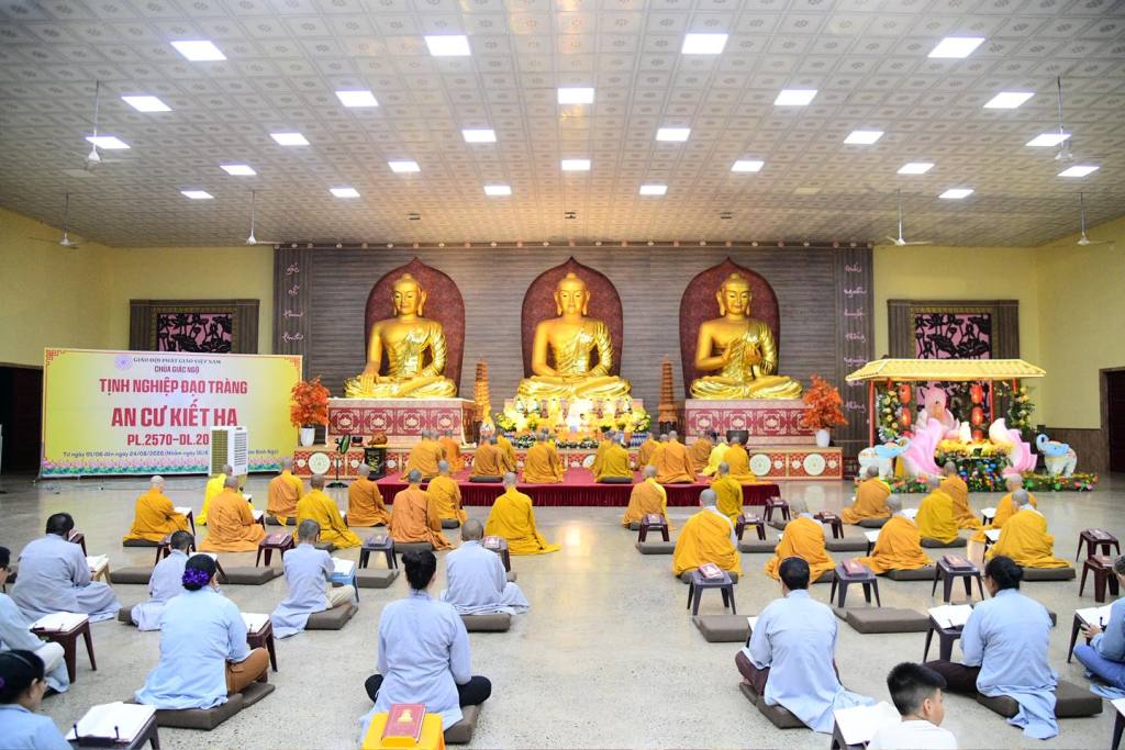 ĐƯA LỜI PHẬT DẠY ĐẾN GẦN NGƯỜI HỌC PHẬT QUA NHỮNG BẢN KINH THUẦN VIỆT