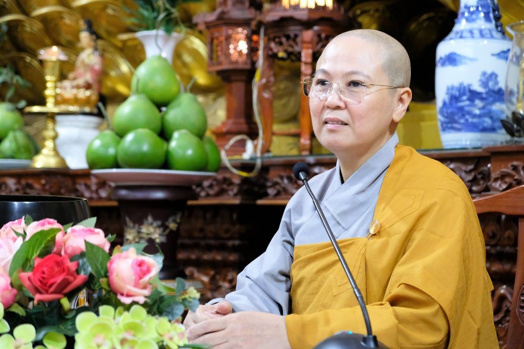 Lắng Đọng Thời Pháp Thoại "Vượt Qua Nỗi Sợ Hãi" Chuyển Hóa Khổ Đau Qua Lời Giảng Về Sự Buông Xả Của Ni Sư Thích Nữ Diệu Hiếu Tại Khóa Tu Ngày An Lạc Chùa Giác Ngộ