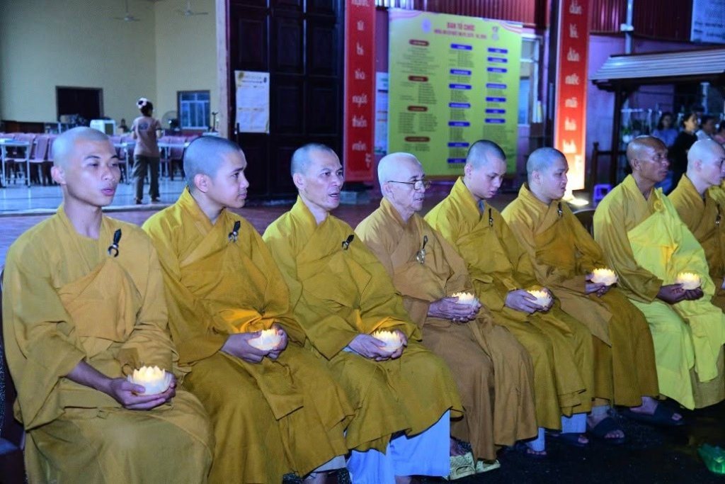 ÁNH SÁNG ĐÊM HOA ĐĂNG – NGUYỆN CẦU THẾ GIỚI HÒA BÌNH, CHIẾN TRANH CHẤM DỨT, HIẾU HẠNH LAN TỎA