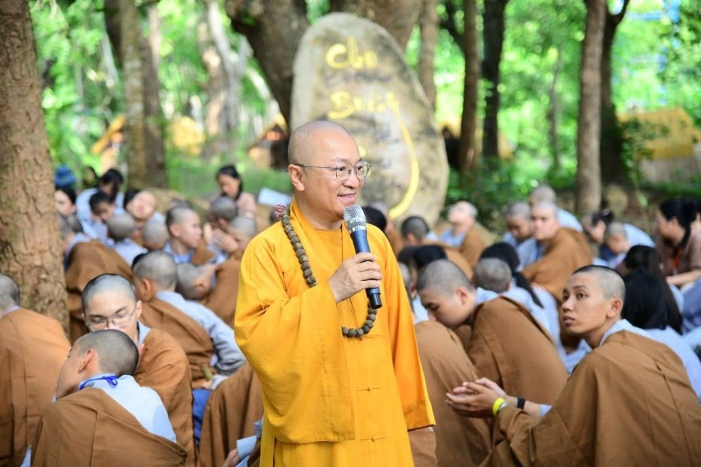 VẤN ĐÁP PHẬT PHÁP: TỪ NHỮNG THẮC MẮC HỒN NHIÊN ĐẾN NHỮNG BÀI HỌC Ý NGHĨA